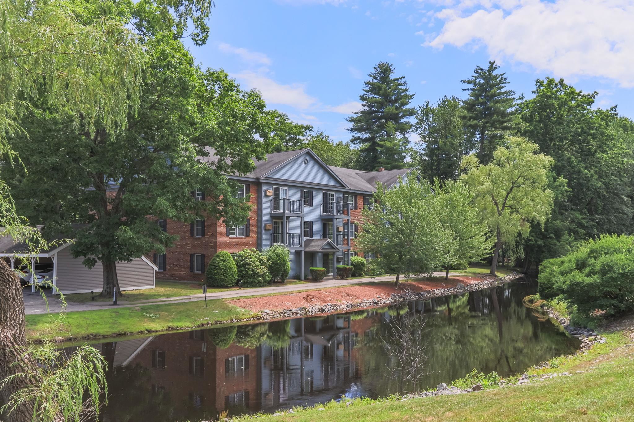 16 Northbrook Drive 1605