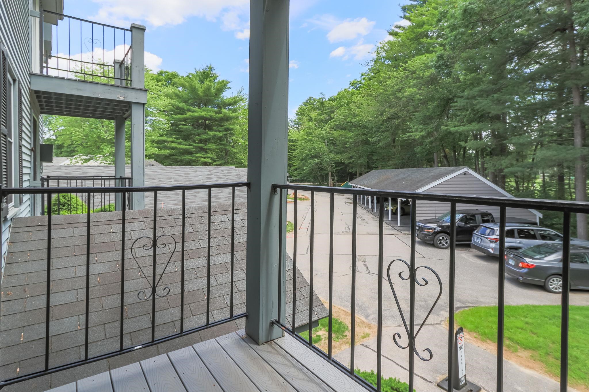 16 Northbrook Drive 1605