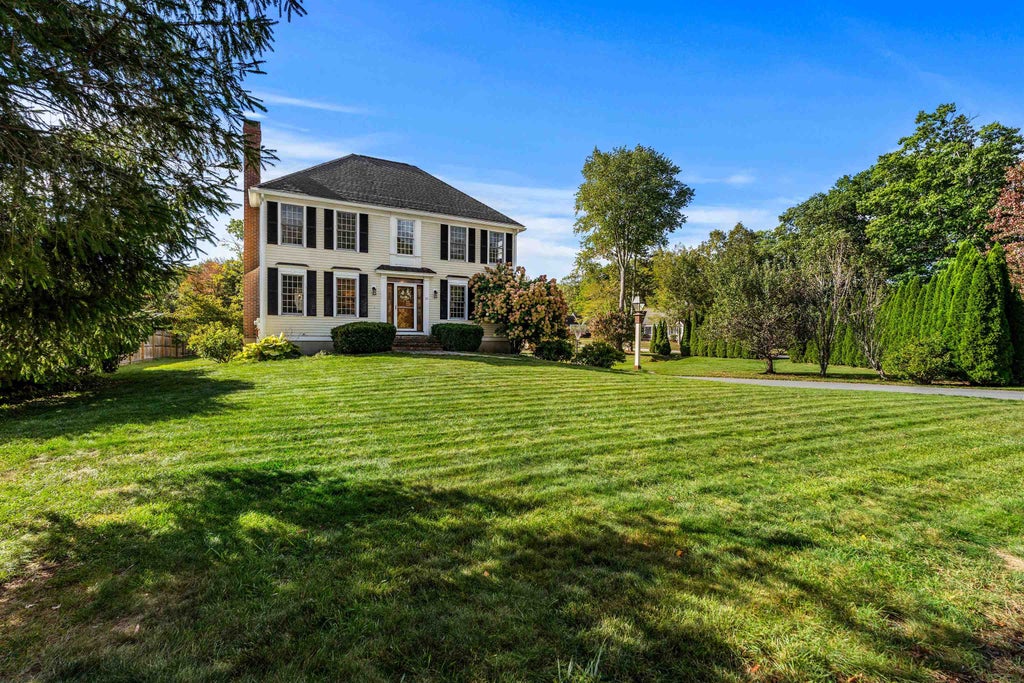 Photo of 10 Border Winds Avenue, Seabrook, NH 03874 (MLS # 5111399)