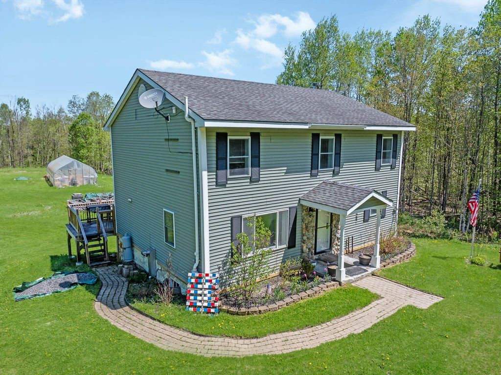 Photo of 252 Moose Mountain Drive, Stewartstown, NH 03576 (MLS # 5090712)