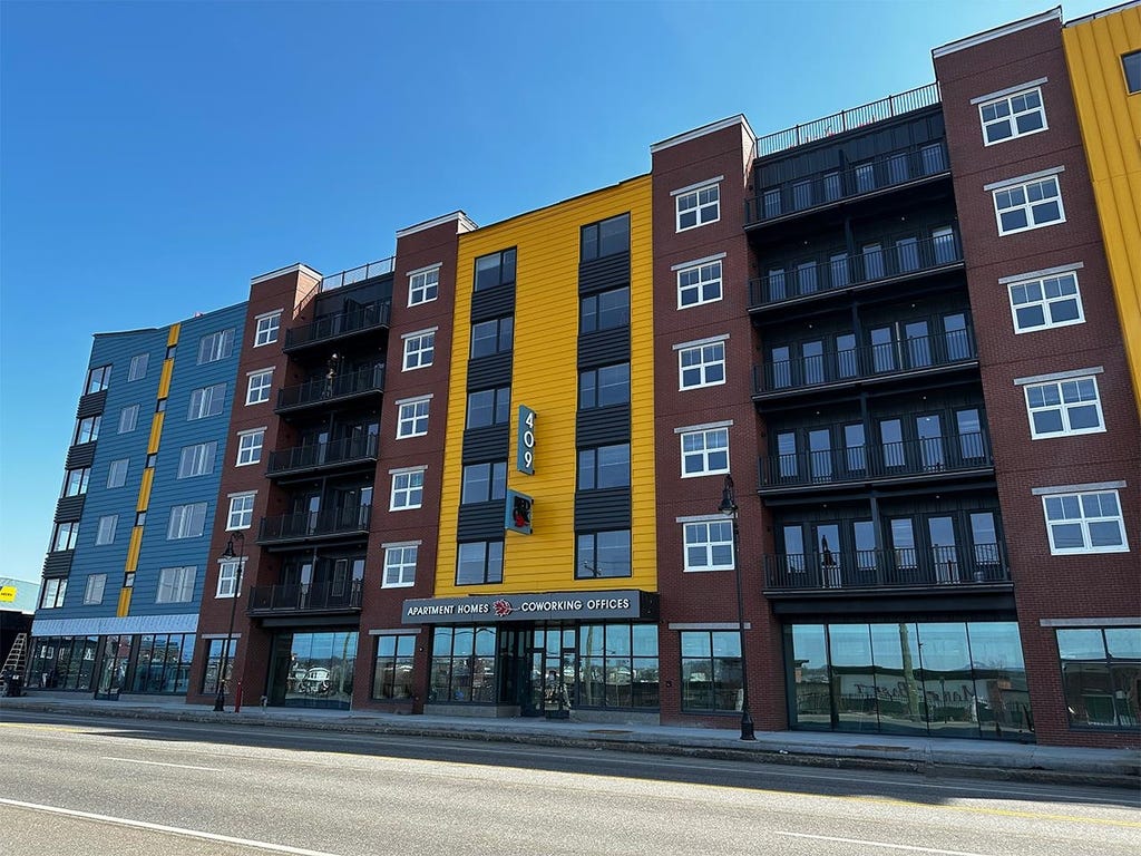 Photo of 409 Elm Street #614, Manchester, NH 03101 (MLS # 5093487)
