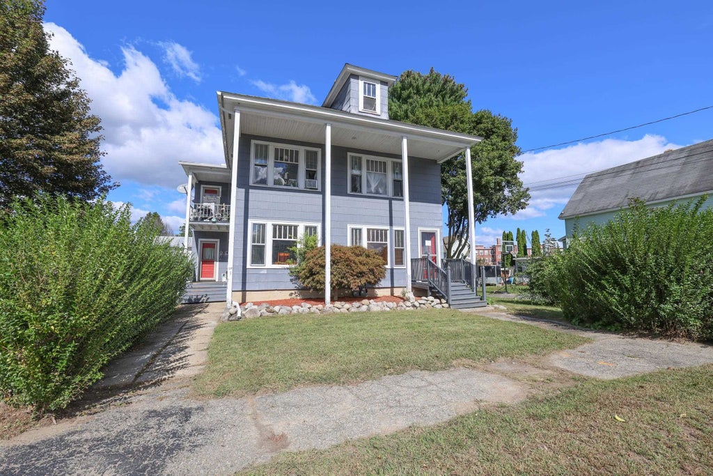 Photo of 137 Frederick Street, Manchester, NH 03102 (MLS # 5111559)