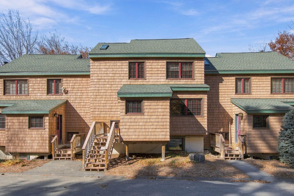 Photo of 10 Kernwood Drive #3, Lincoln, NH 03251 (MLS # 5115494)