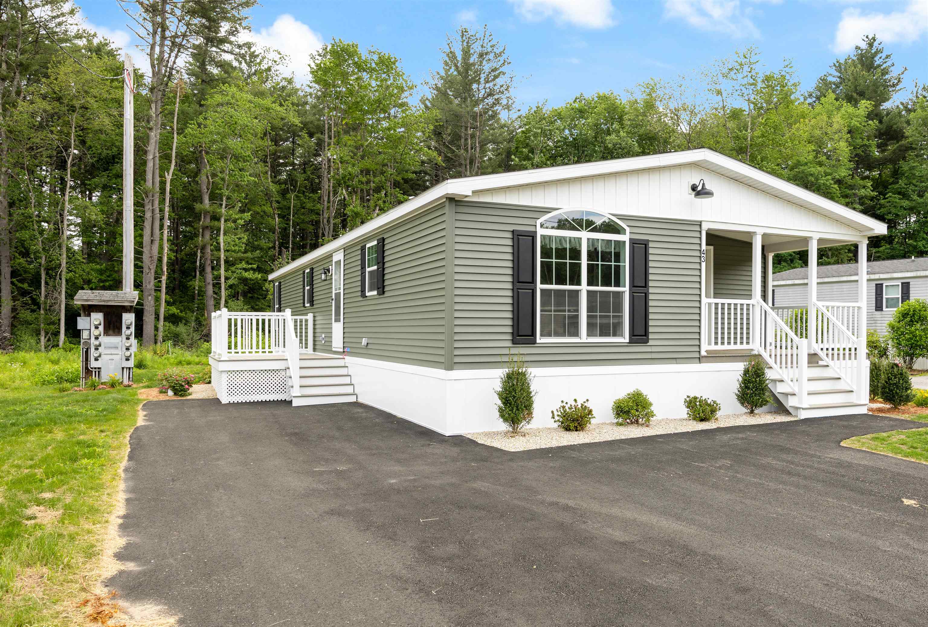 29 Lowell Road 43