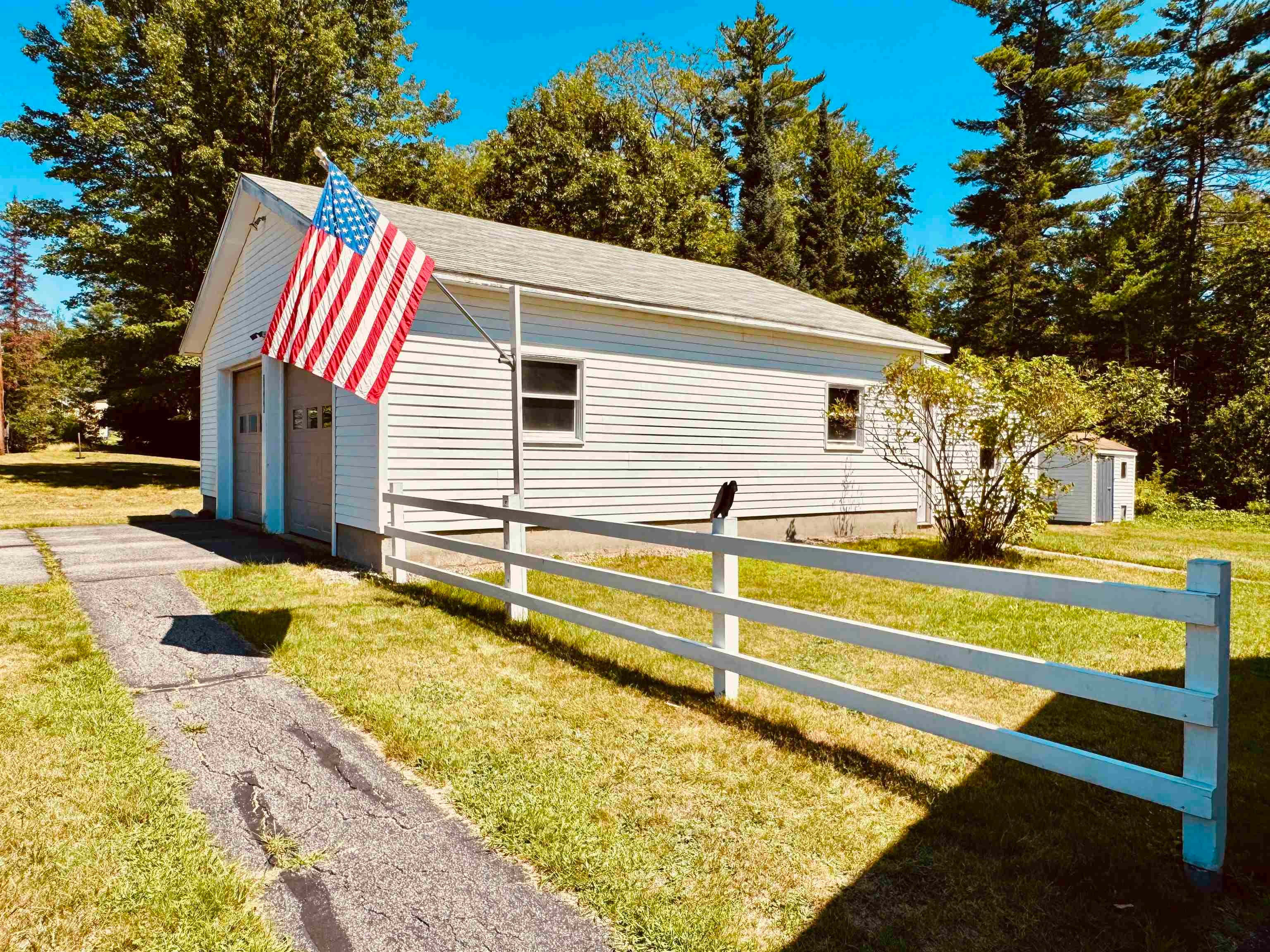 2046 Village Road