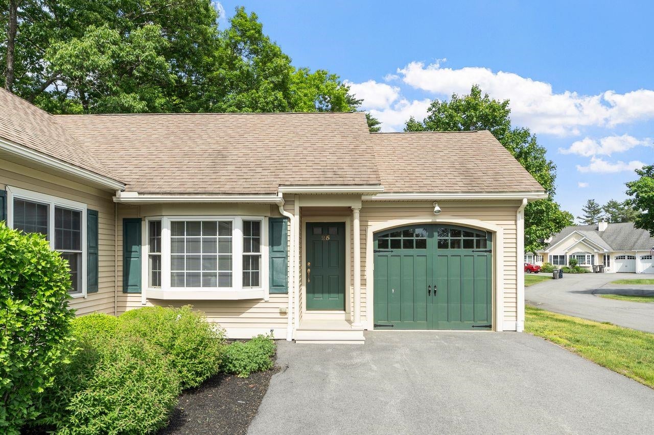 25 Flagstone Way 25