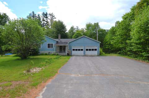 Photo of 1936 Franklin Pierce Highway, Barrington, NH 03825 (MLS # 5103292)