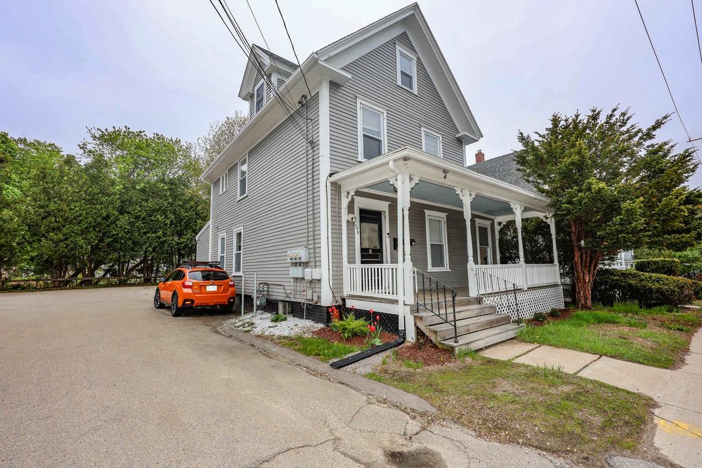 Photo of 749 Central Avenue, Dover, NH 03820 (MLS # 5089907)
