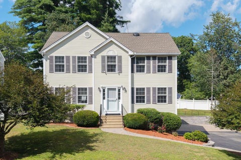 Photo of 3 Sugarberry Drive, Nashua, NH 03062 (MLS # 5103002)