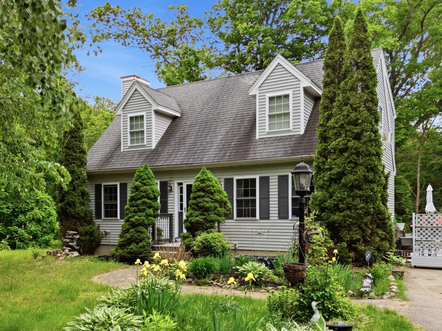 4 Norris Farm Road
