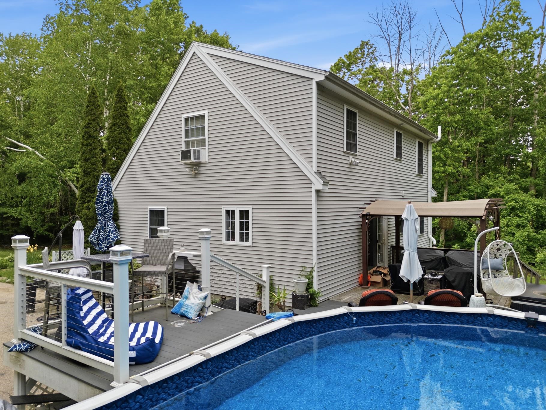 4 Norris Farm Road