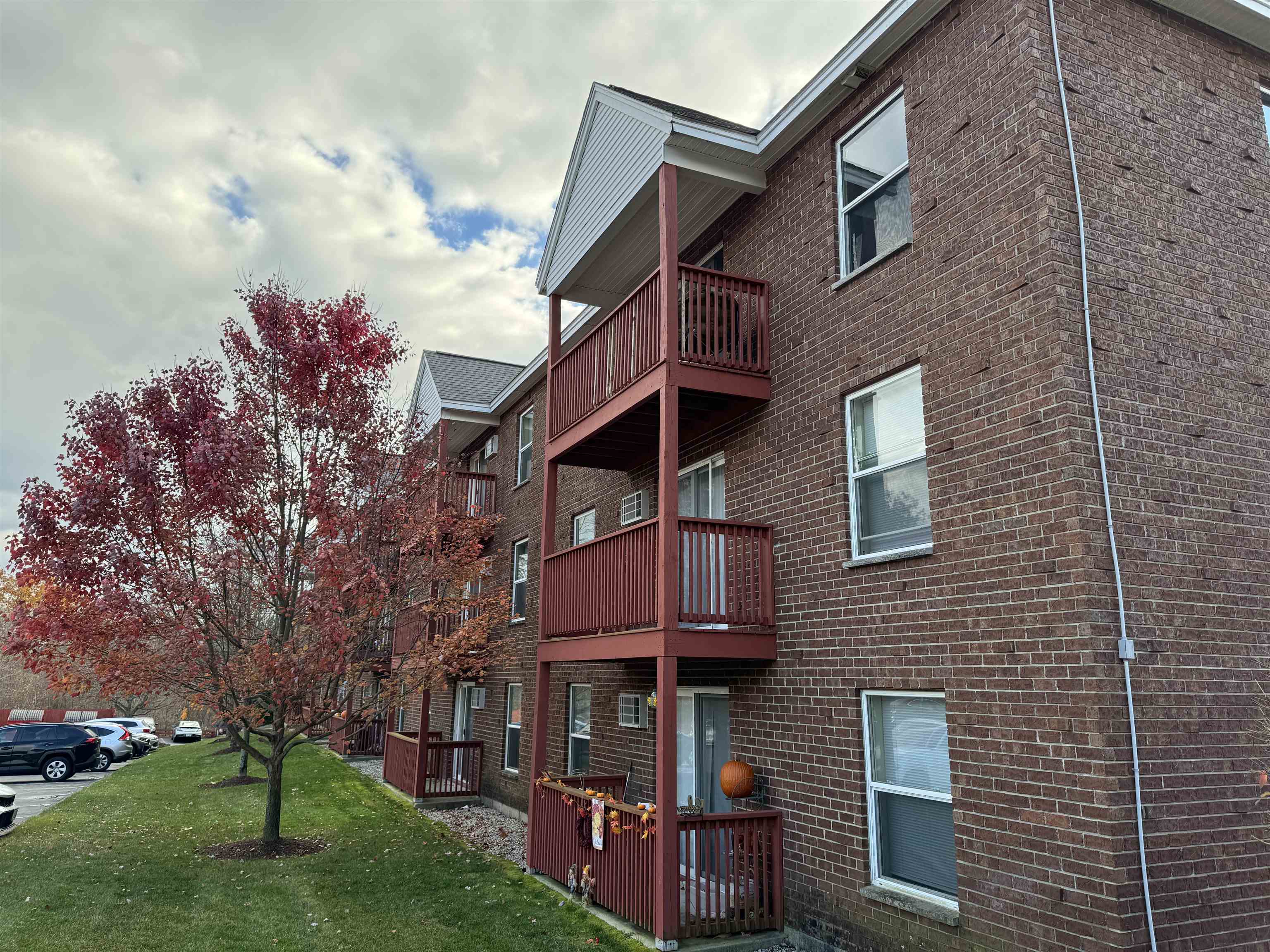 99 Powers Street 179