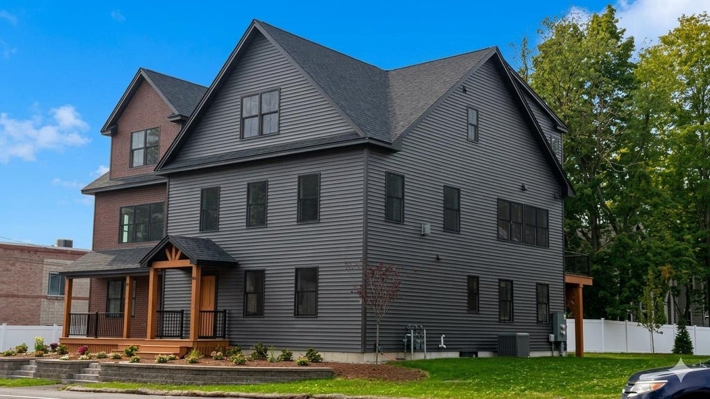 Photo of 48 Main Street, Exeter, NH 03833 (MLS # 5109227)