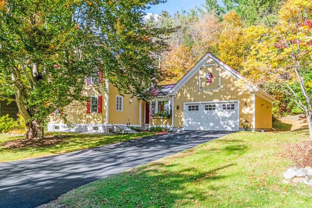 Photo of 333 Barrett Road, New London, NH 03257 (MLS # 5114309)