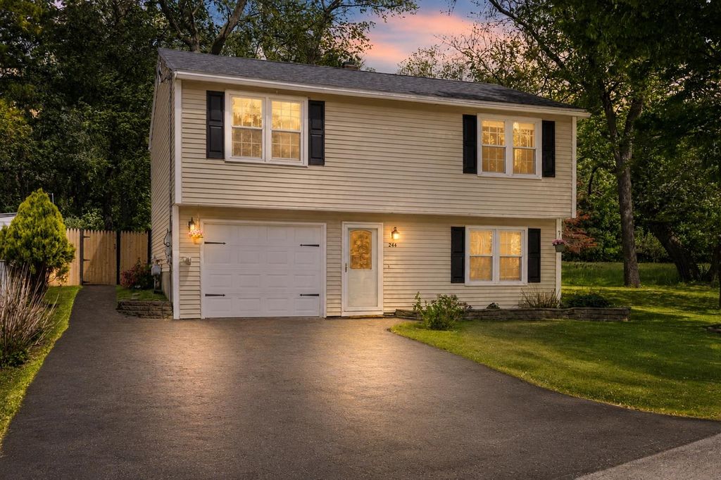 Photo of 244 River Bank Road, Manchester, NH 03103 (MLS # 5090989)