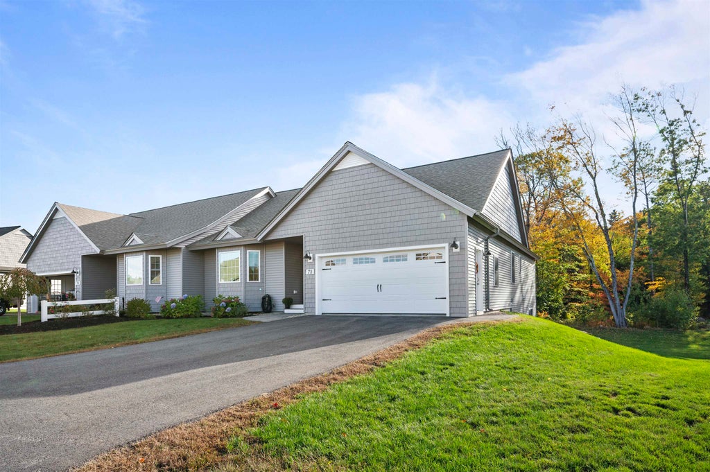 Photo of 7 Cardinal Lane #B, Epping, NH 03042 (MLS # 5113256)