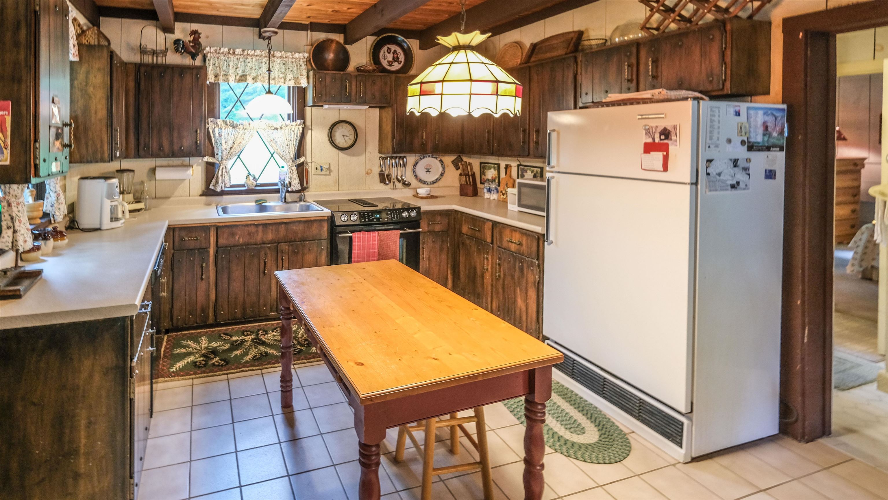 240 Ghia Farm Road
