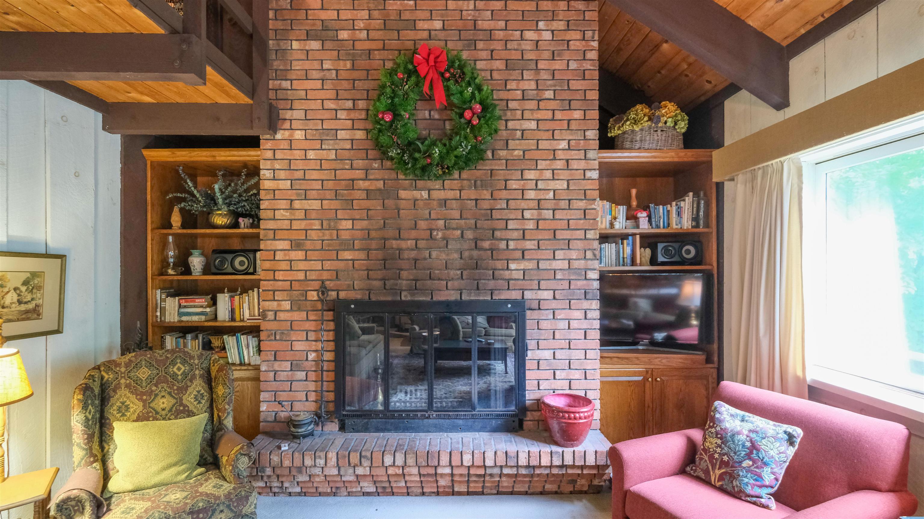 240 Ghia Farm Road