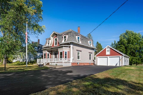 Photo of 181 Main Street, Kingston, NH 03848 (MLS # 5110564)