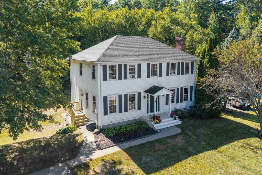 Photo of 29 Dixon Way, Seabrook, NH 03874 (MLS # 5108491)