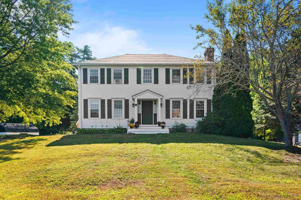 Photo of 29 Dixon Way, Seabrook, NH 03874 (MLS # 5108491)