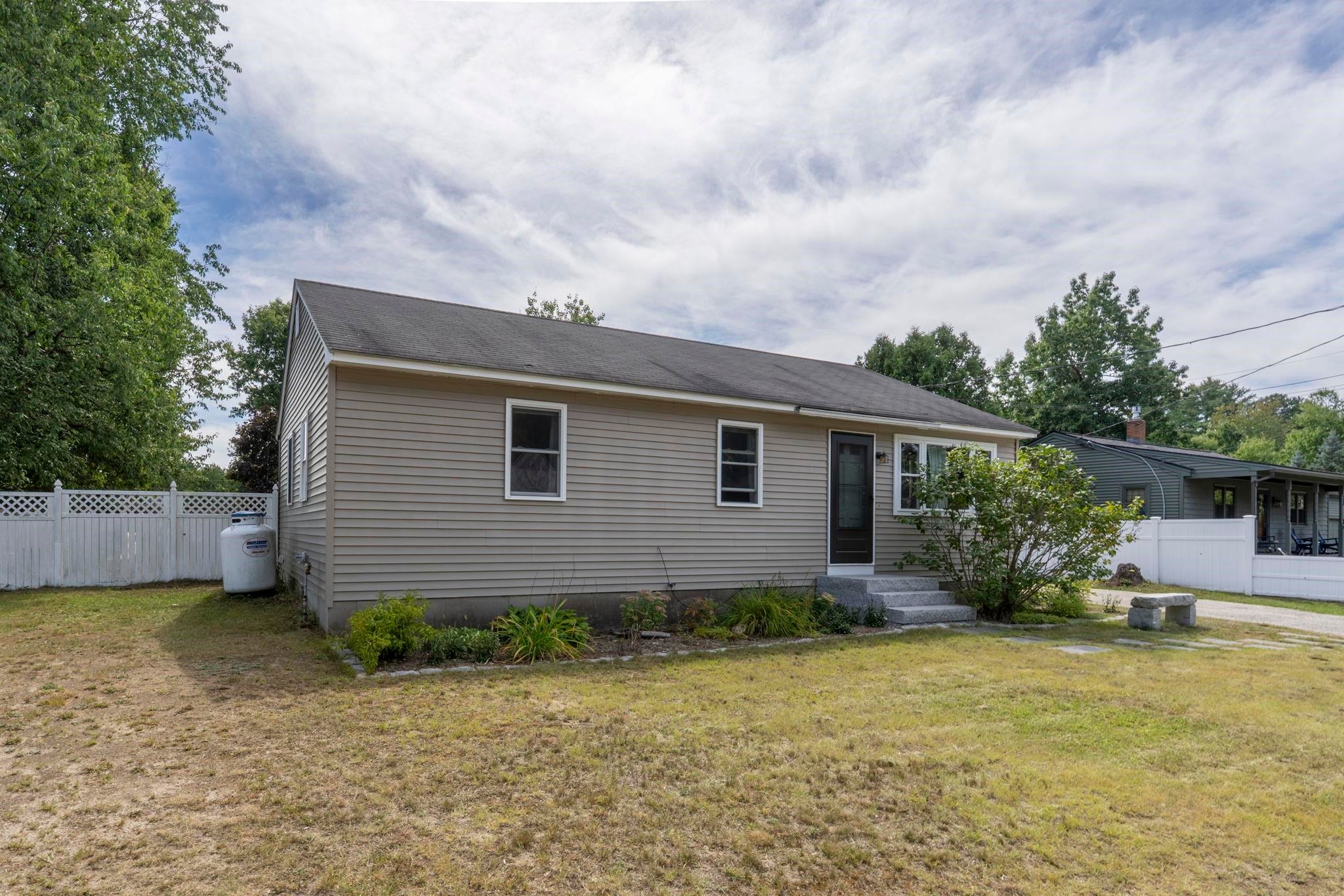 9 Winsor Avenue