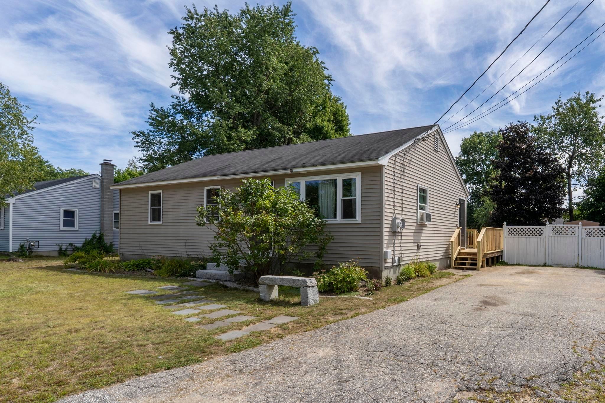 9 Winsor Avenue