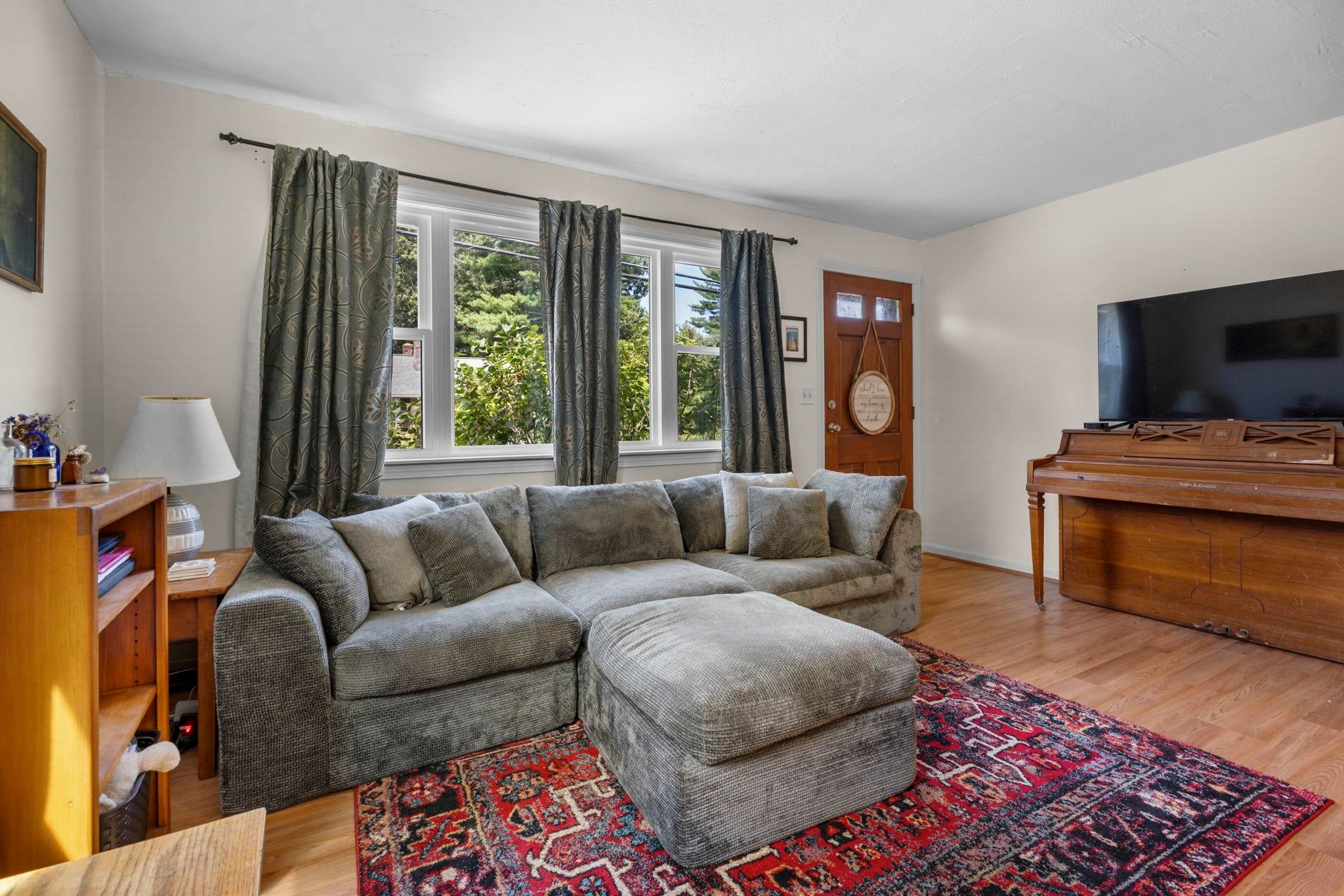 9 Winsor Avenue