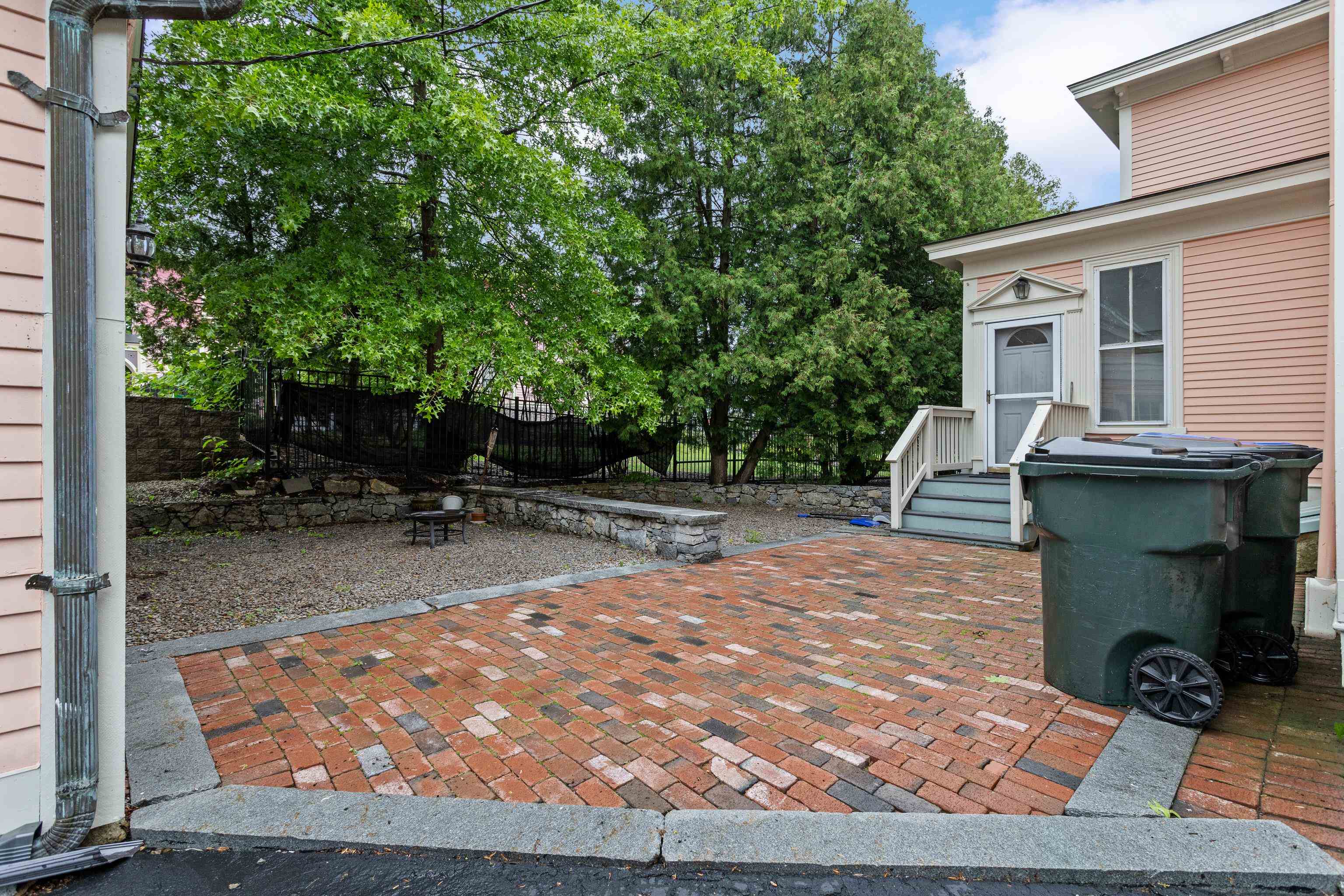 270 Orange Street 2