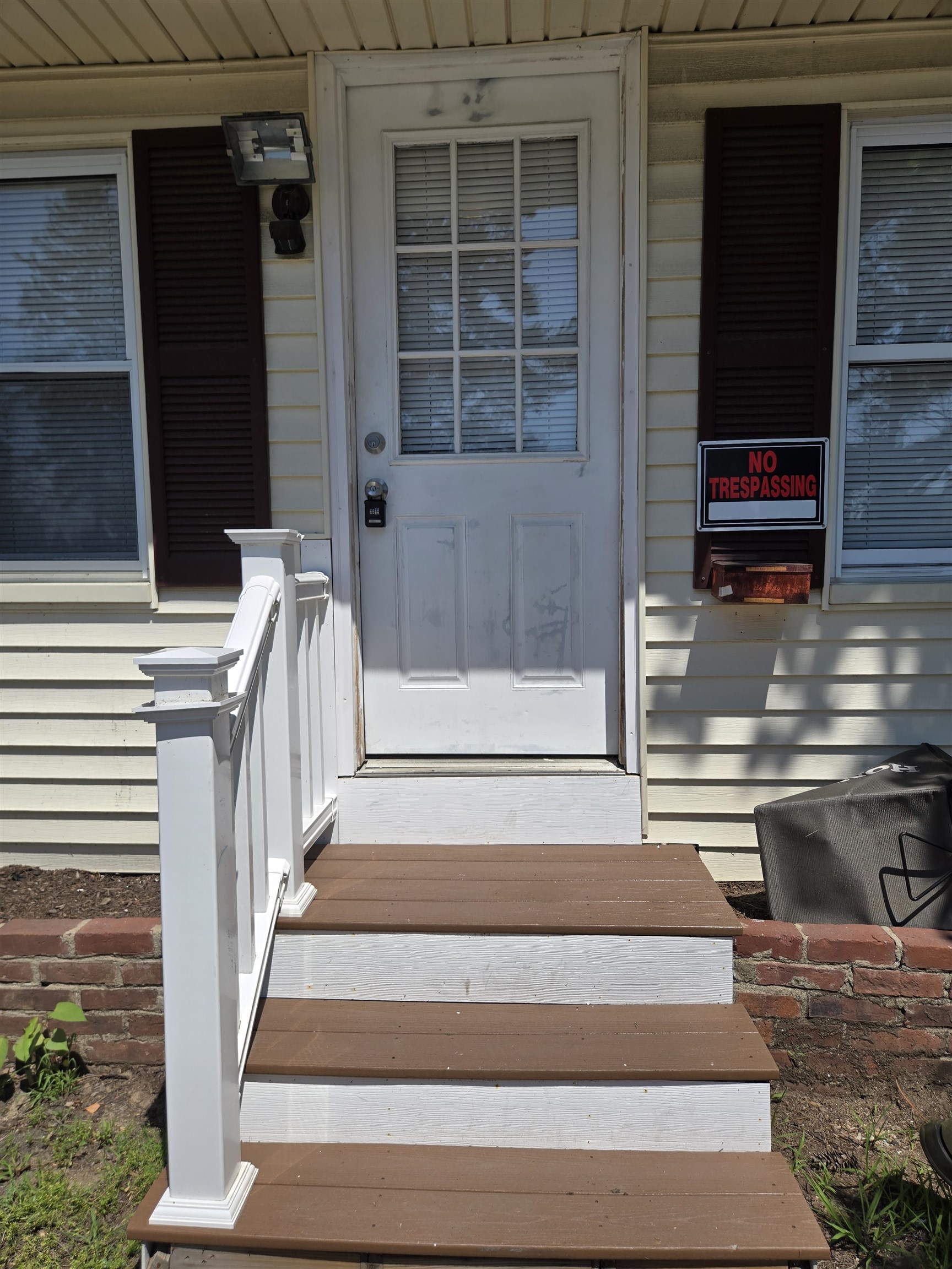 12 E Side Drive 1