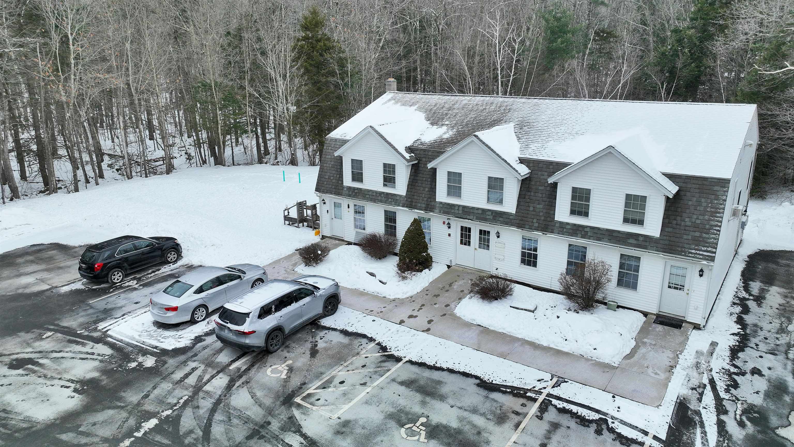 949 Turnpike Road
