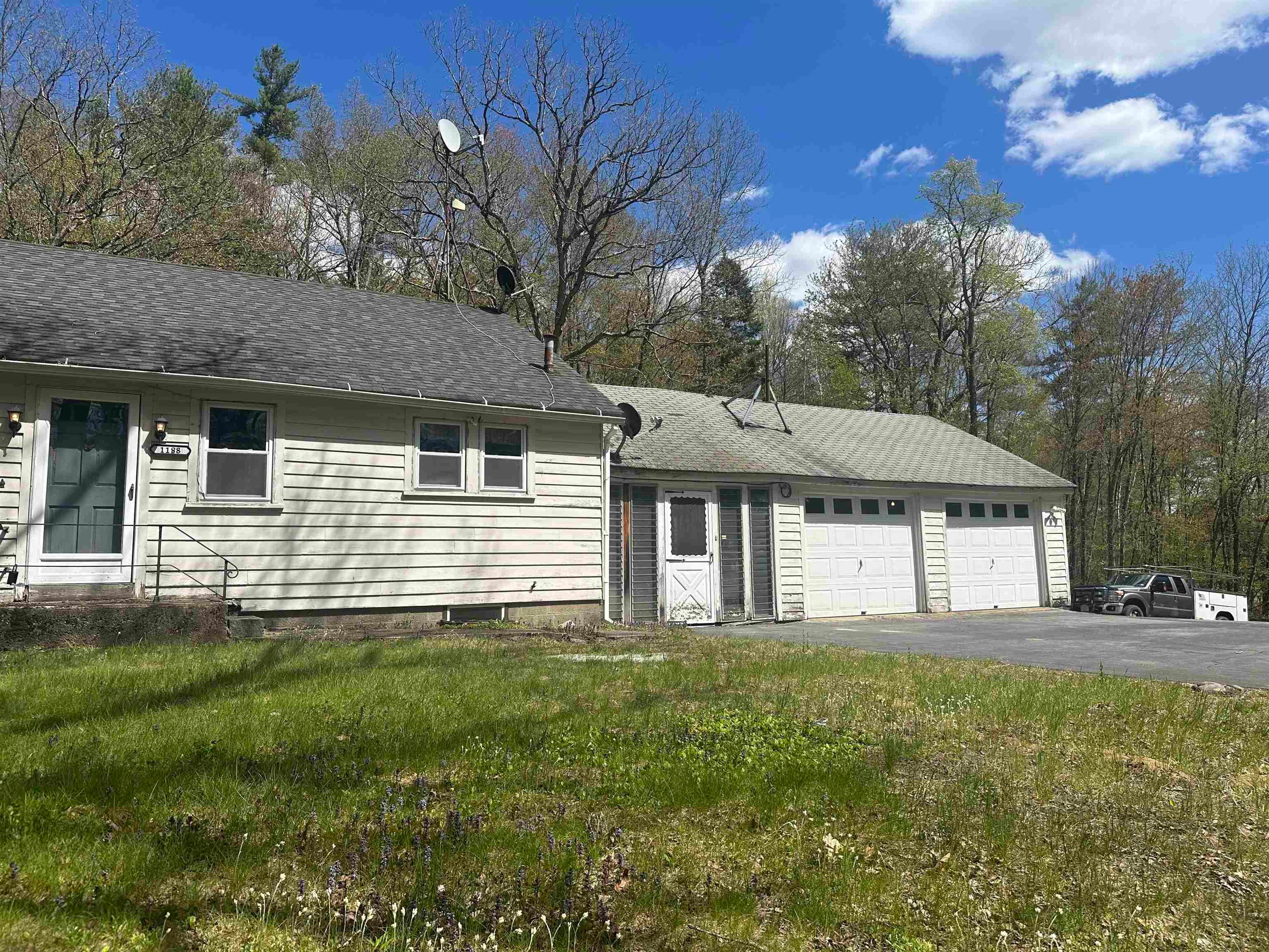 1188 Valley Road