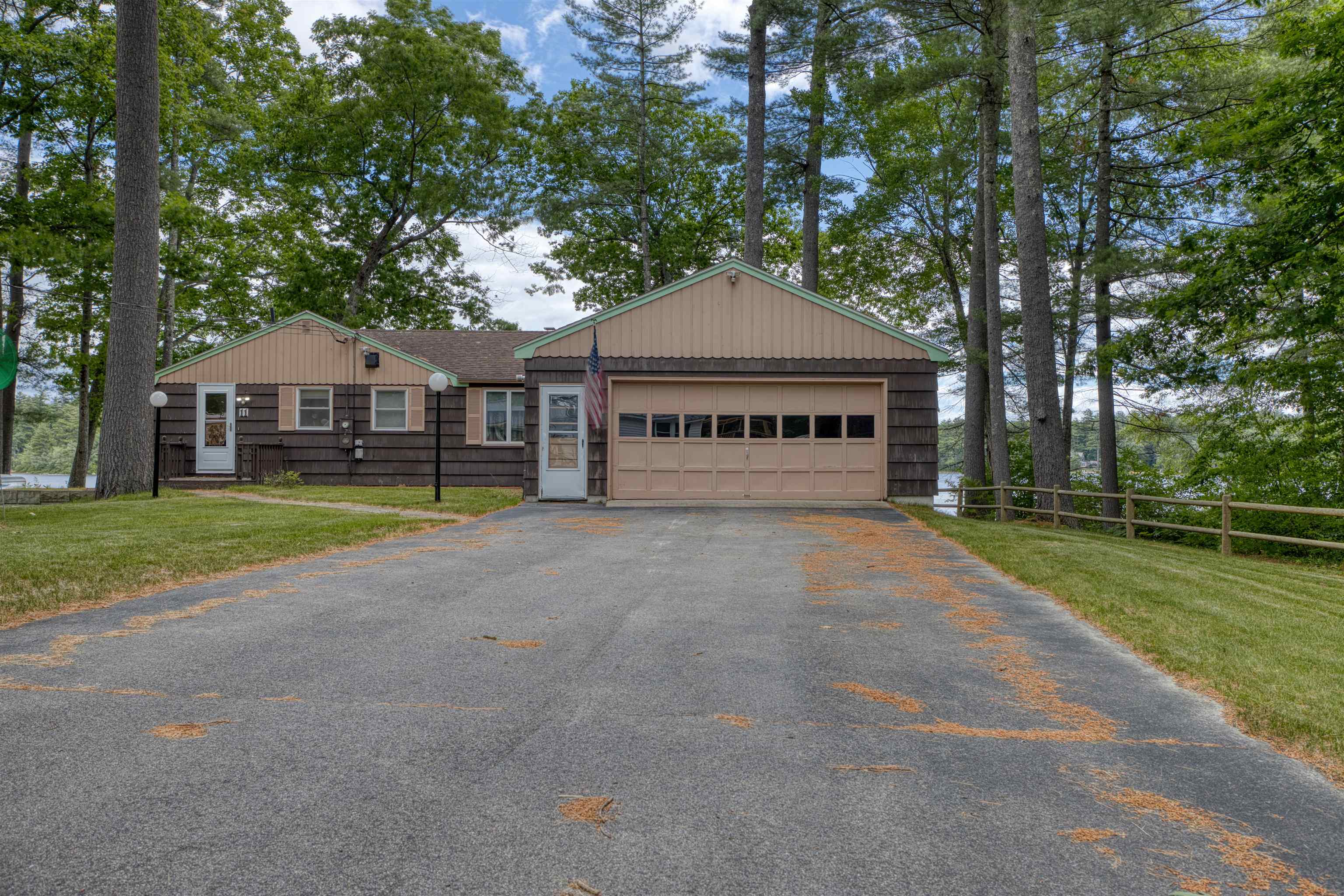 11 Abbott Lane