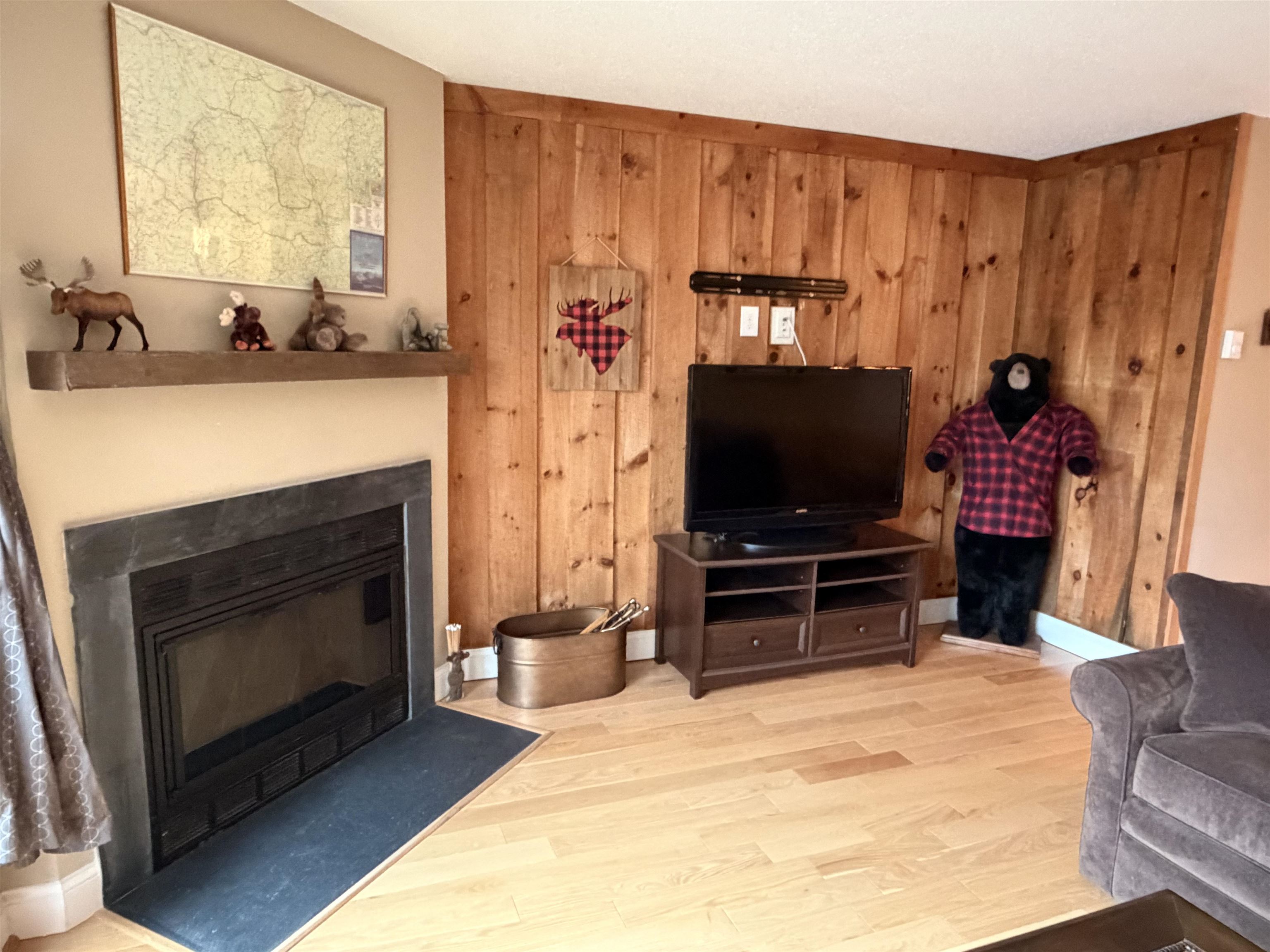 3 Windsor Hill Way D33