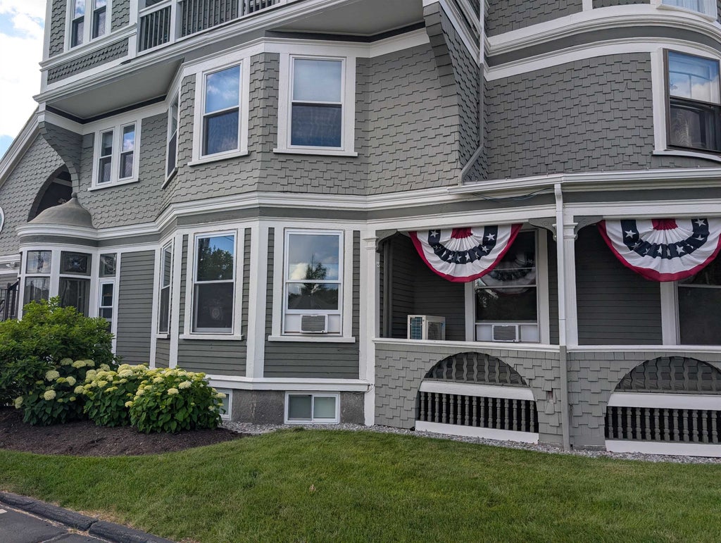 Photo of 84 Bay Street, Manchester, NH 03104 (MLS # 5095923)
