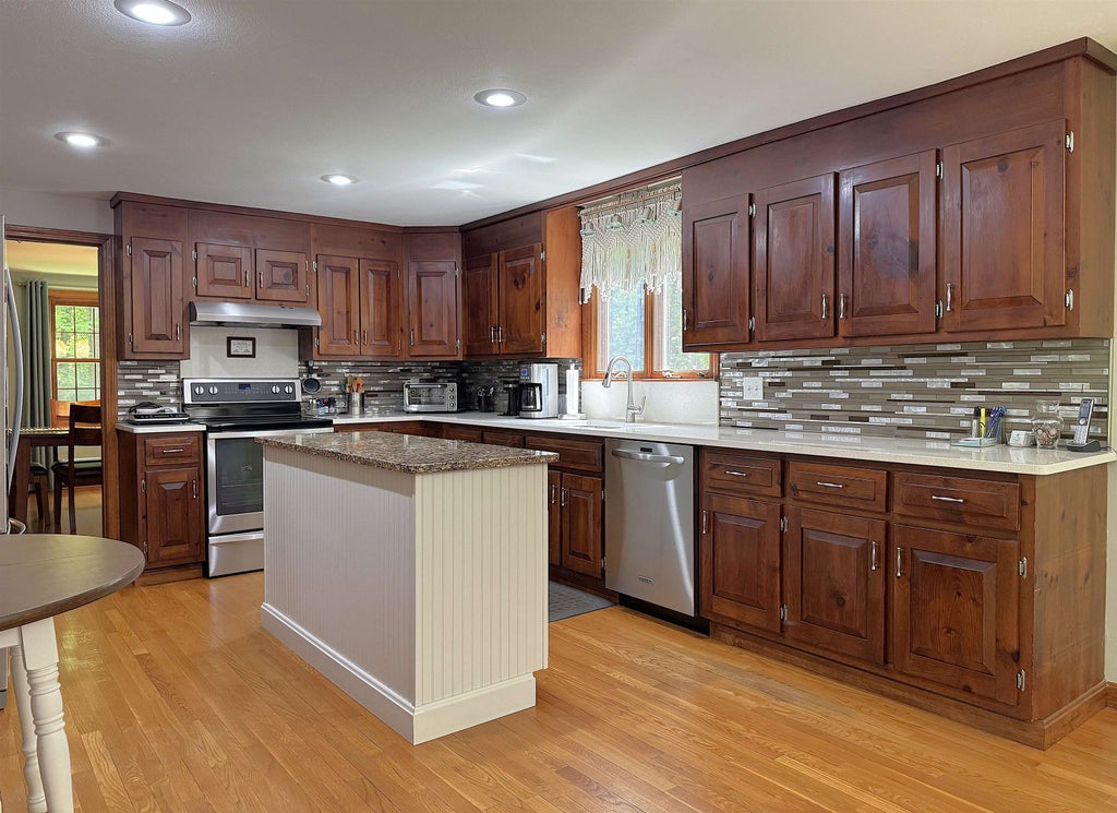Photo of 4 Riverwood Road, Kingston, NH 03848 (MLS # 5092511)