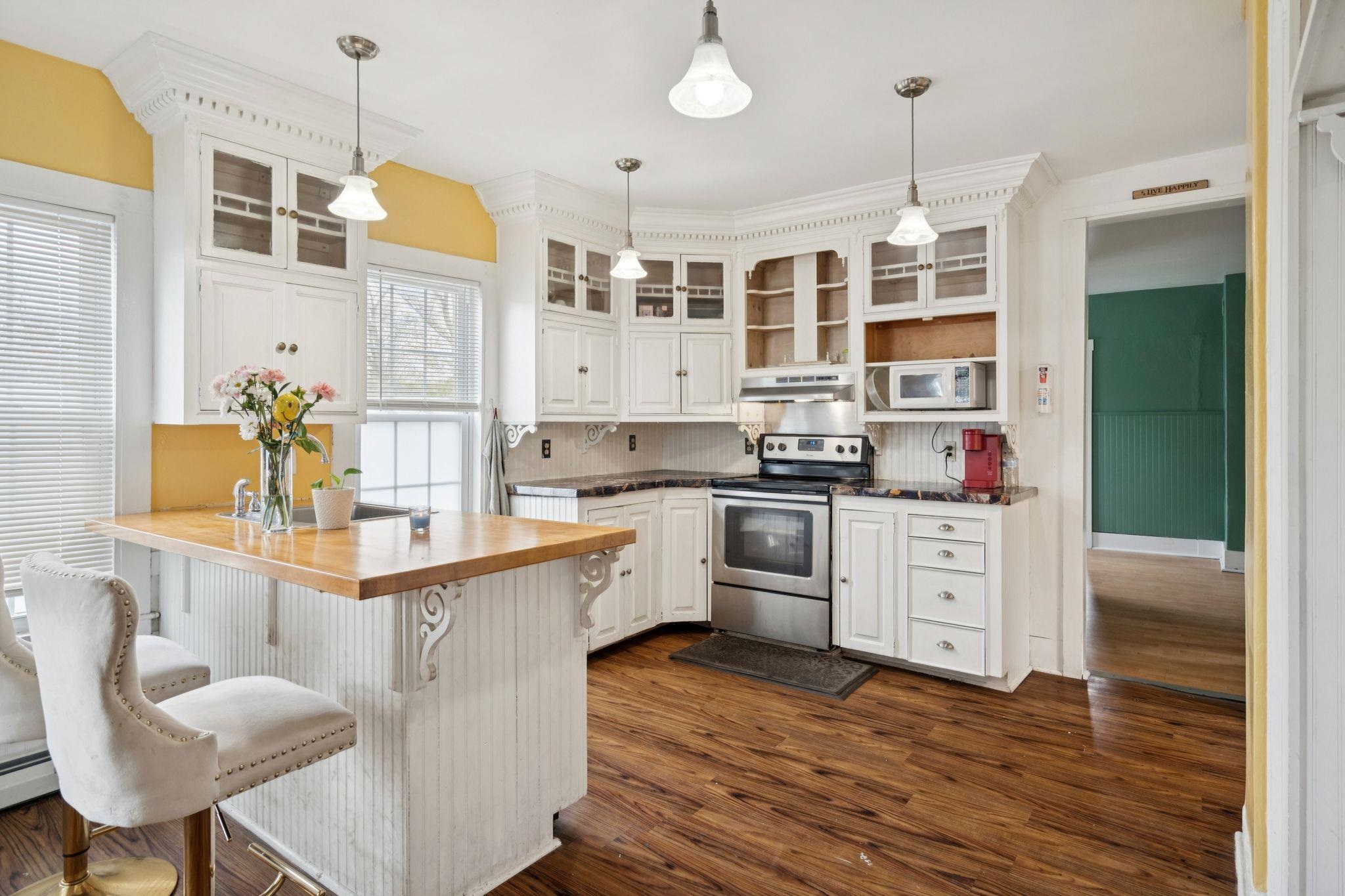 179 Pleasant Street