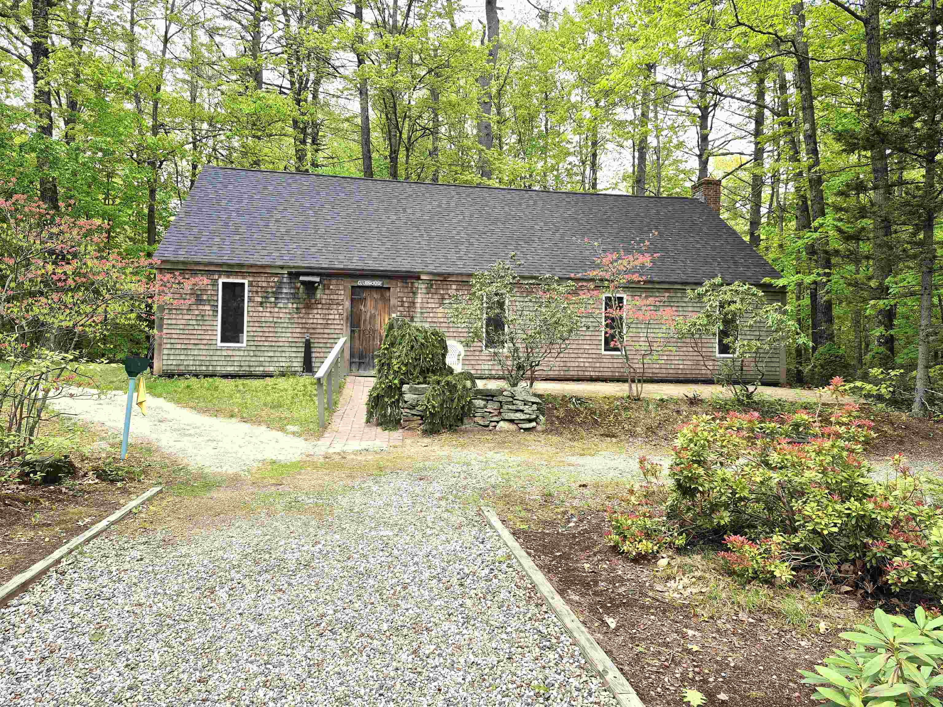 150 Dearborn Road 46 Aspen Lane