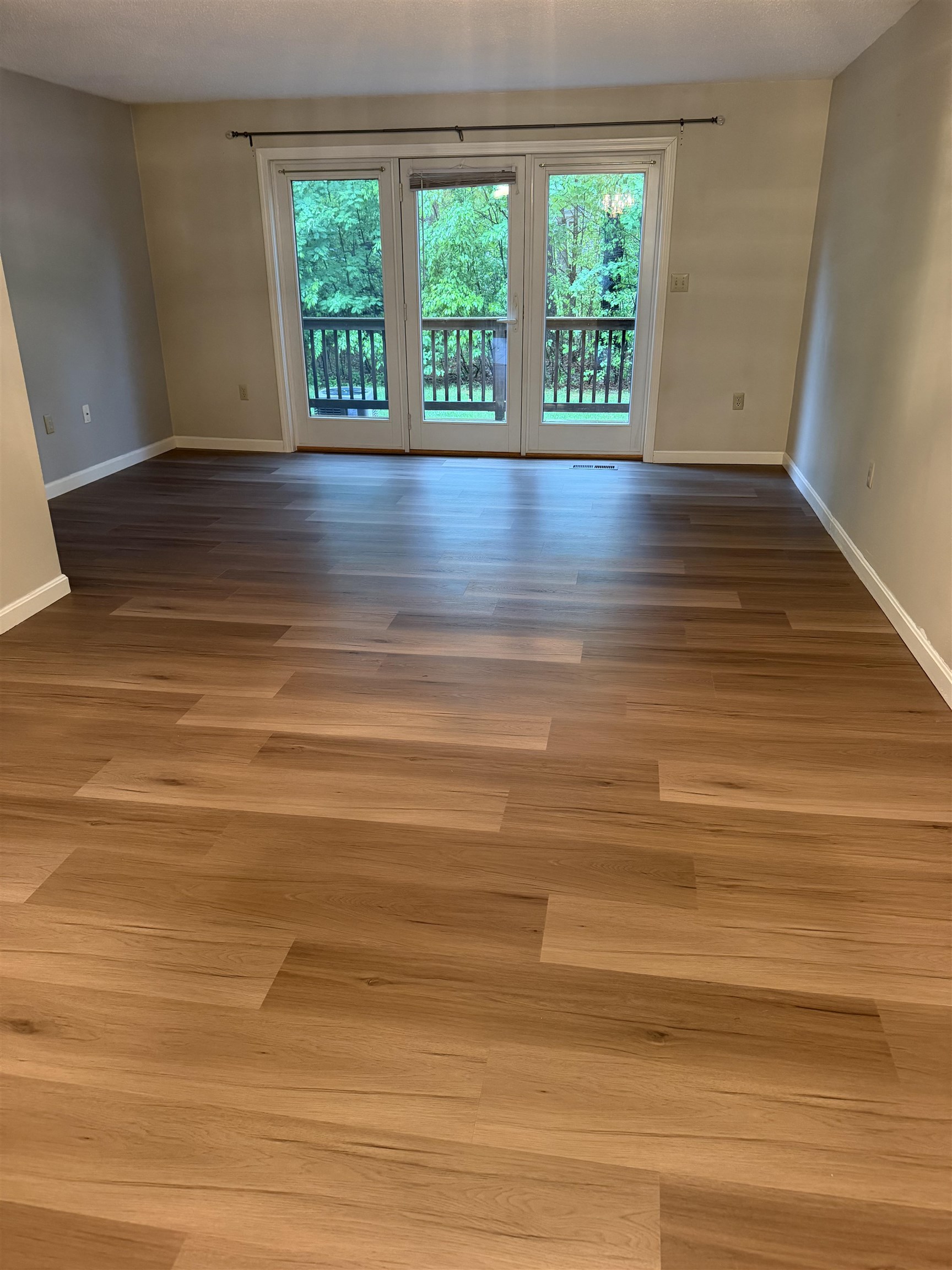 210 Bartemus Trail 44