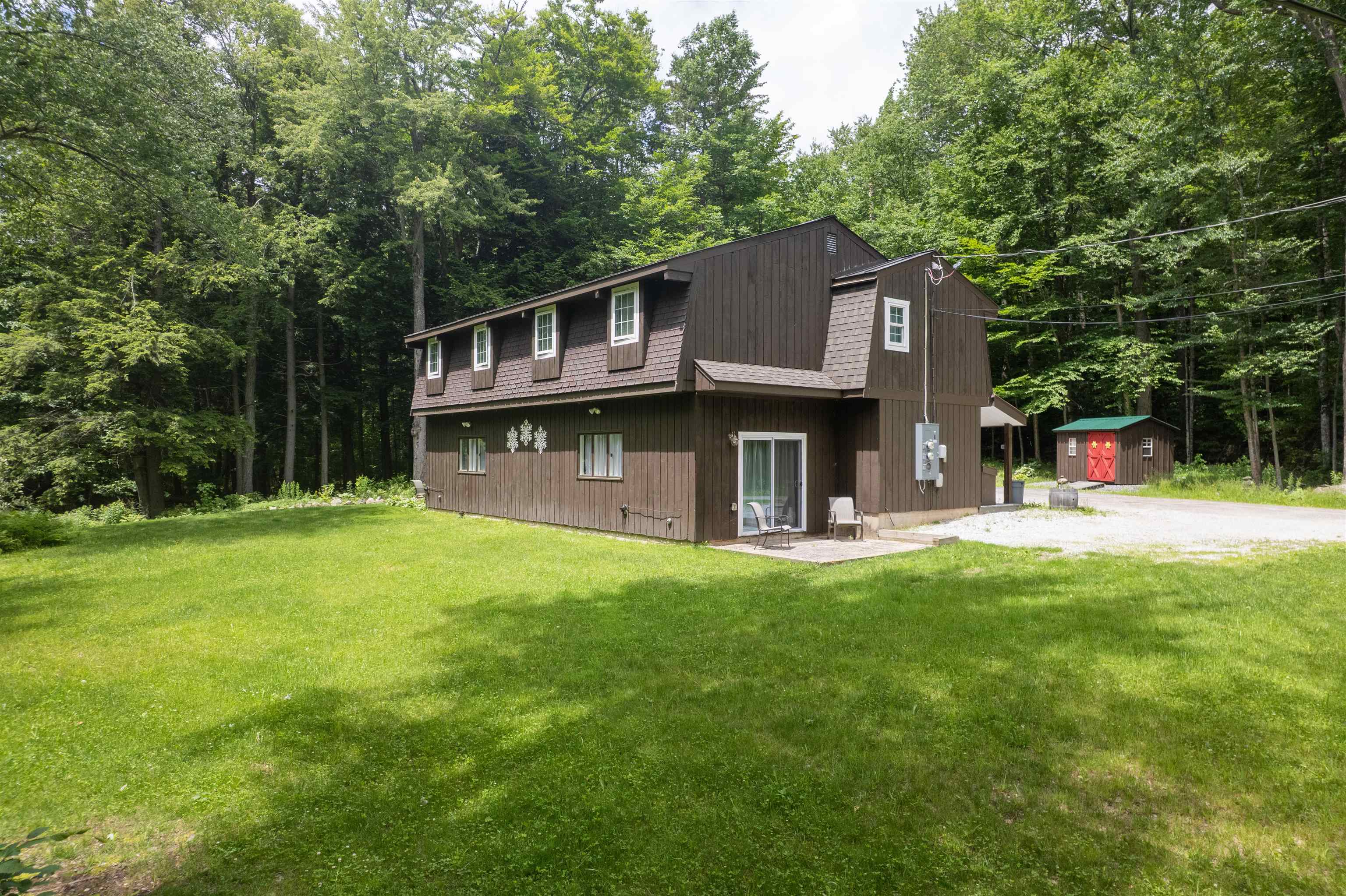 102 Spring Glen
