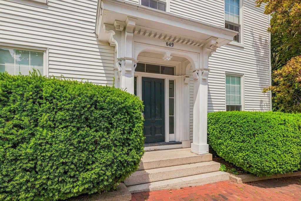Photo of 649 State Street #A, Portsmouth, NH 03801 (MLS # 5104052)