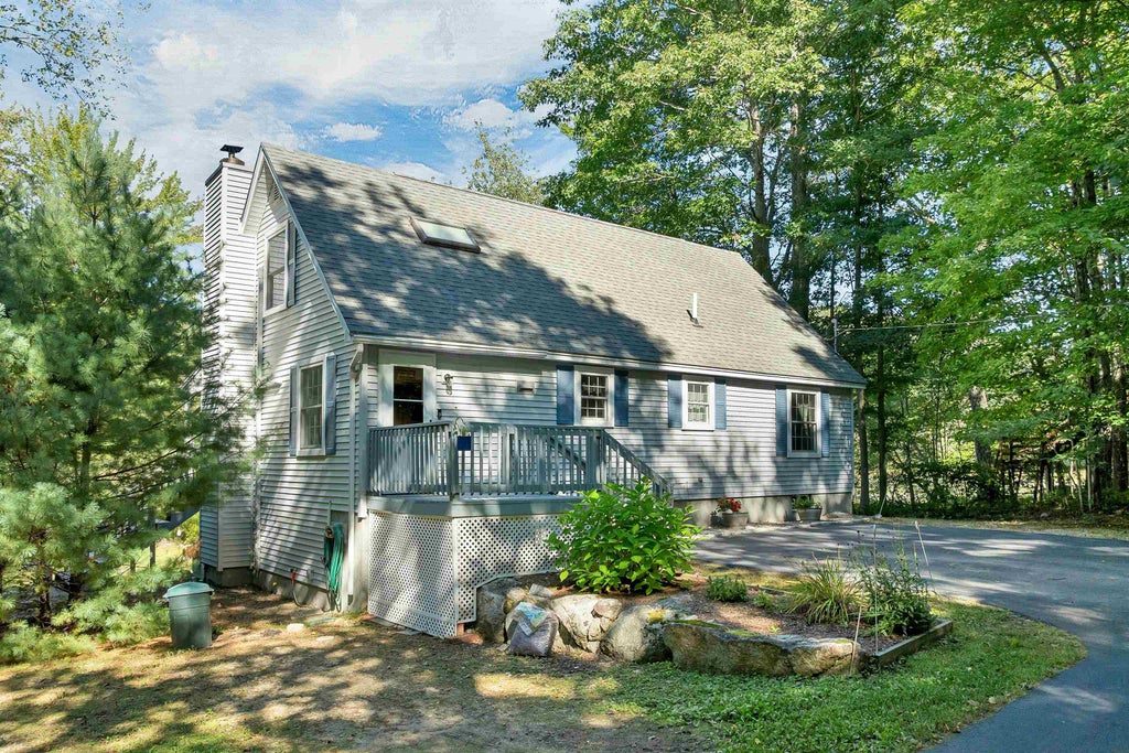 Photo of 71 Heatherwood Drive, Moultonborough, NH 03254 (MLS # 5111214)