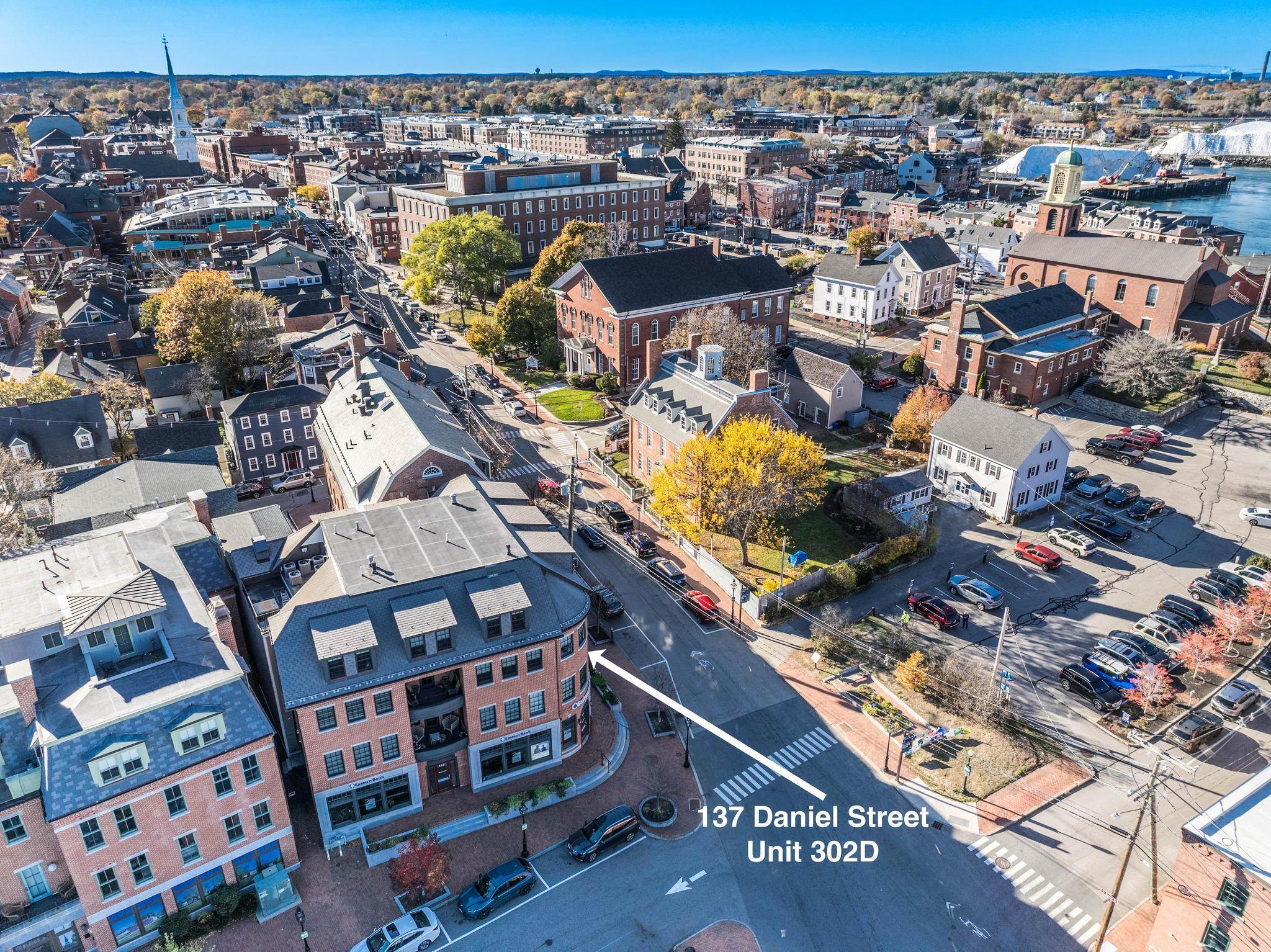 137 Daniel Street D302