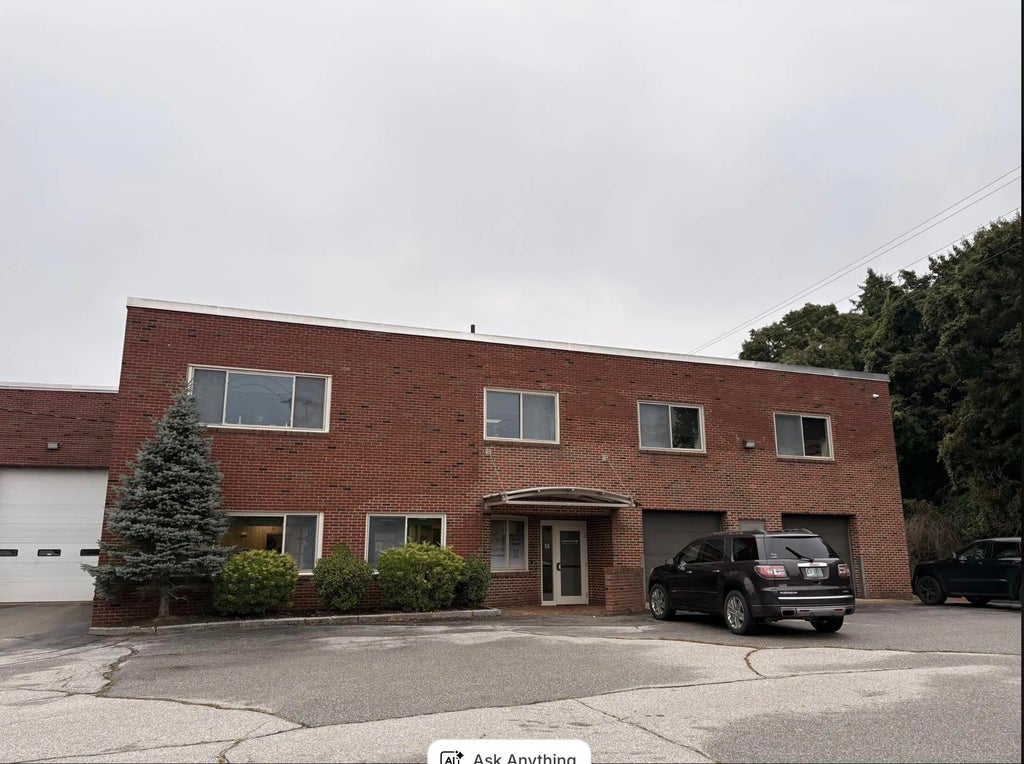 Photo of 1 horseshoe pond Lane, Concord, NH 03301 (MLS # 5113486)