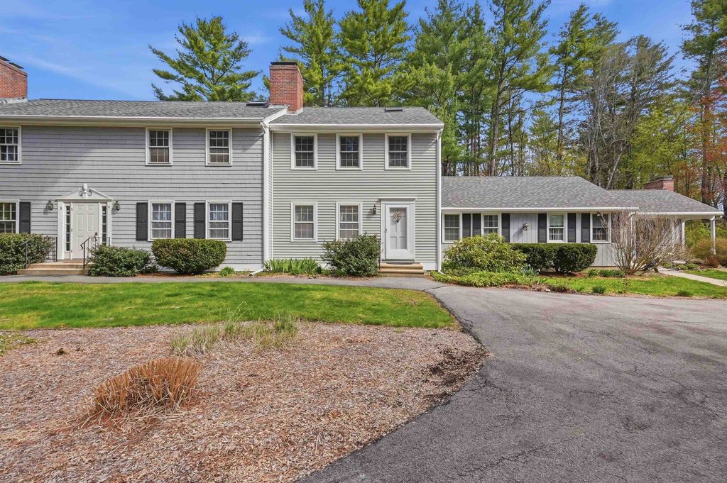 Photo of 18 Boulder Brook Drive #5, Exeter, NH 03833 (MLS # 5087358)