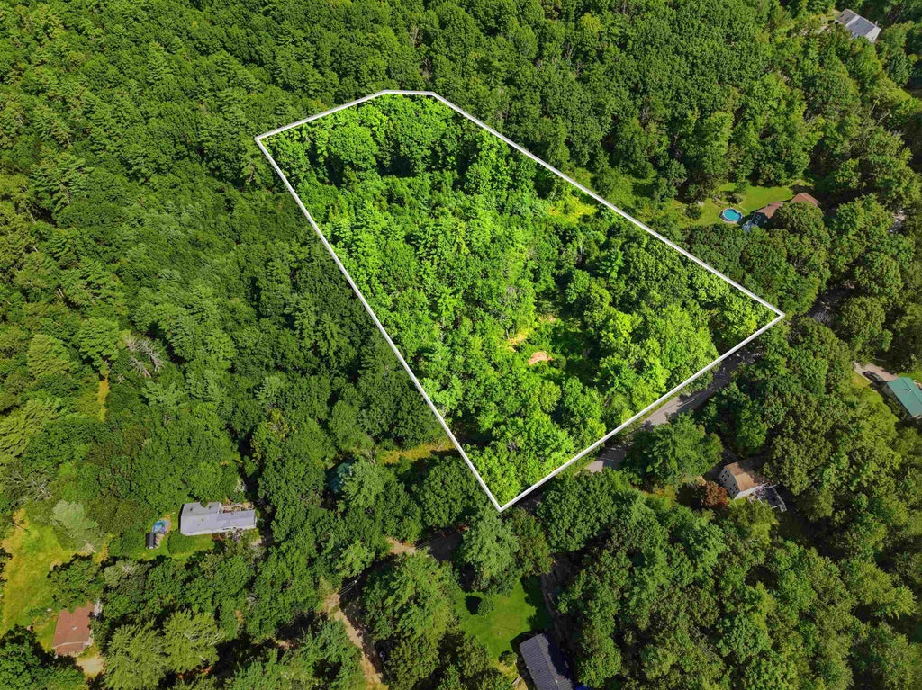 Photo of 42 Priest Road, Nottingham, NH 03290 (MLS # 5104792)