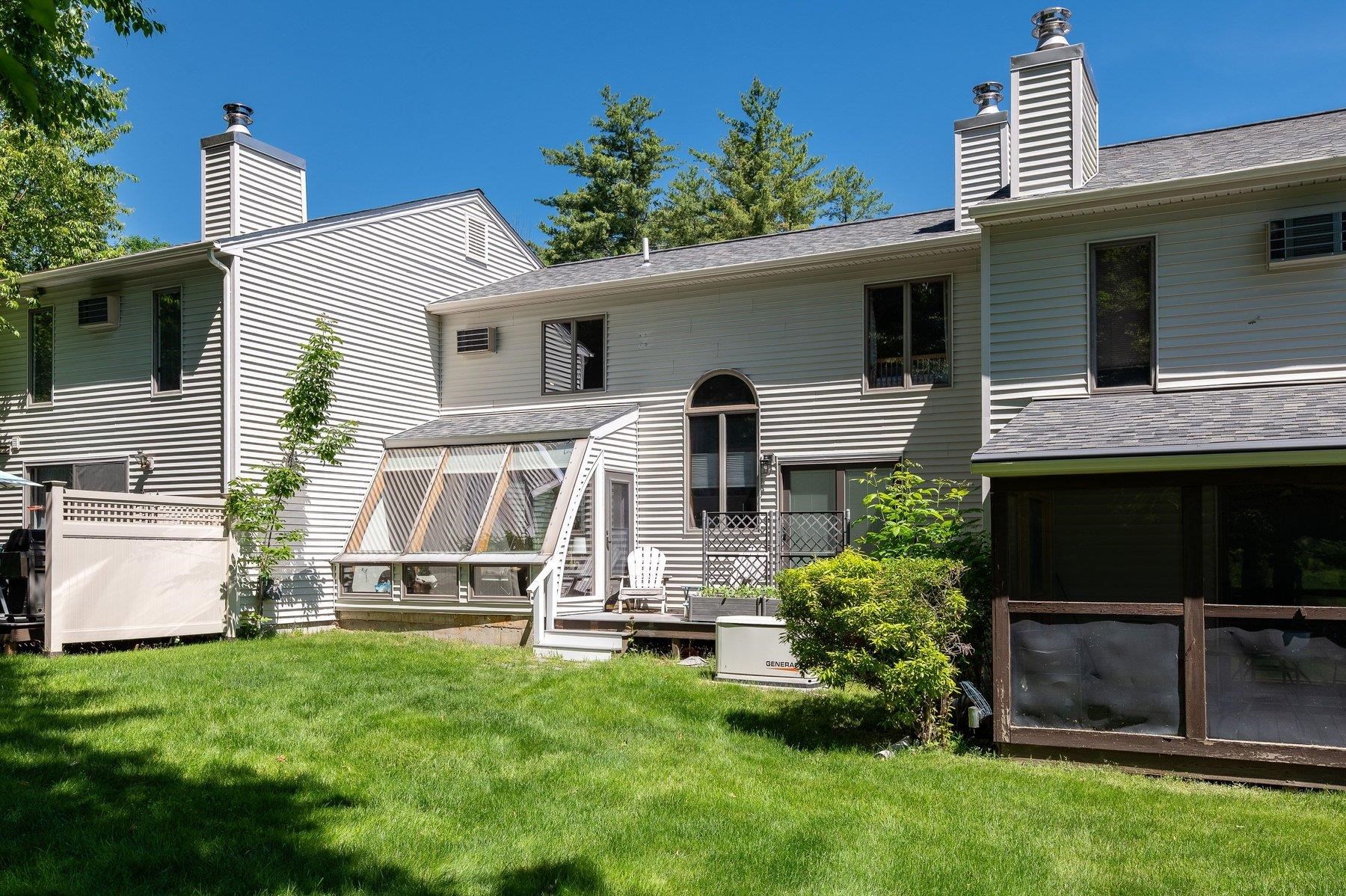 23 Bucks Hill Road