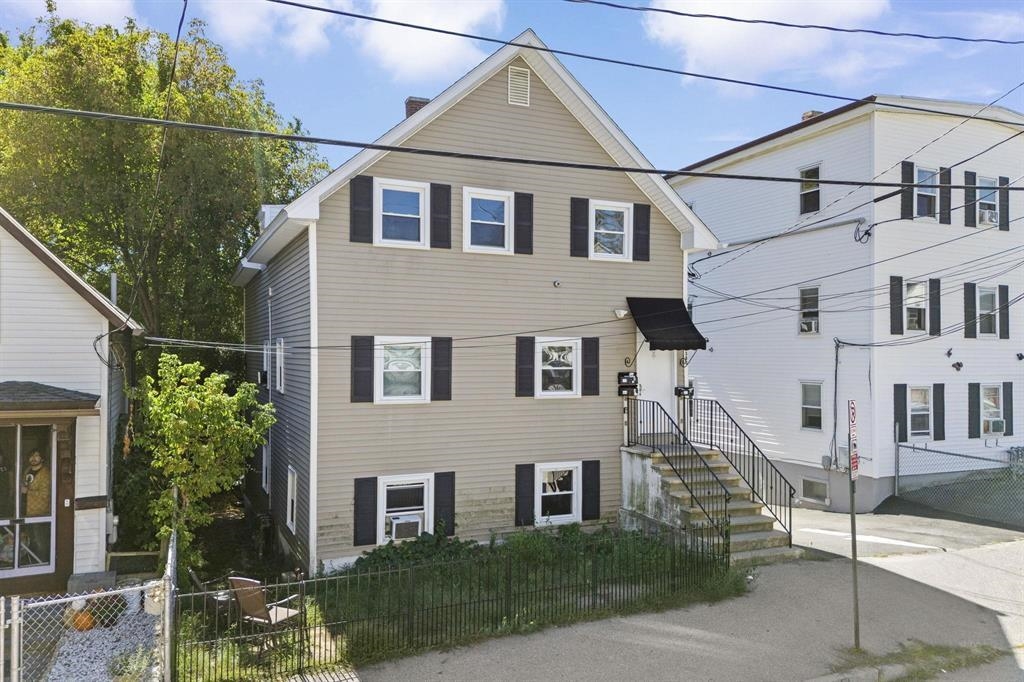 383 Manchester Street