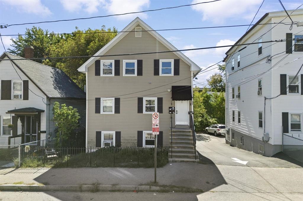 383 Manchester Street
