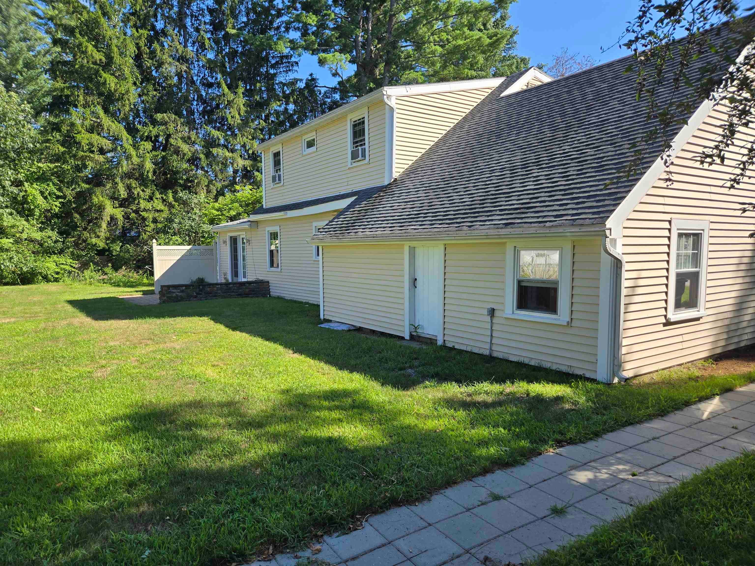 10 Towle Street